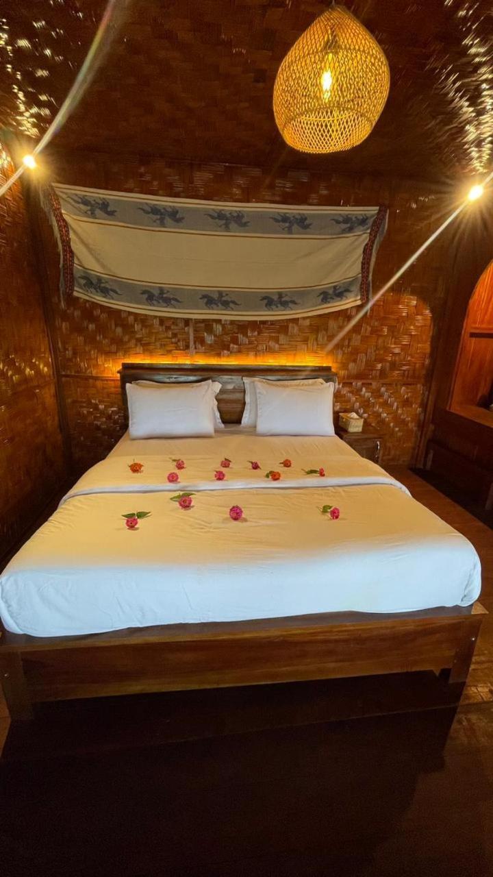 וואיקבובק Three Queen Villa And Homestay מראה חיצוני תמונה